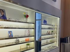 -视野联行眼镜·蔡司·控优点授权(长白万象汇店)