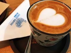 牛奶咖啡-Oasis coffee燕谷咖啡(公信店)