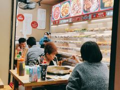 大堂-李记称盘牛杂串串(广厦店)