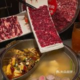 在上海吃到了重庆巨🔥的拇指生煎包！嘎嘎香