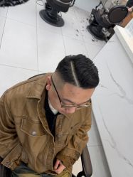 -尤司男士国潮理发馆