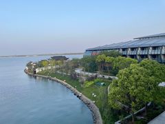 -上海滴水湖皇冠假日酒店
