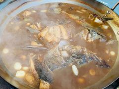 柴锅炖水库鱼-姥家大锅台水库渔家