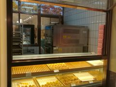 面包甜点陈列柜-老大昌(淮海中路店)