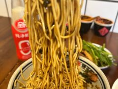 -矮子粉店1985·长沙米粉(湘春路店)