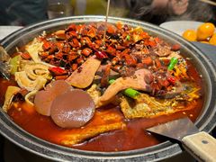 -辣尚瘾·烤鱼·新川菜(牡丹园直营店)