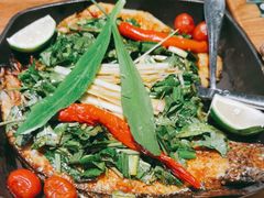 香茅草烤罗非鱼-云海肴·汽锅鸡·云南菜(天山百盛优客店)