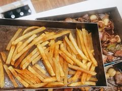 -老东镇啤酒屋海鲜加工·蒸汽海鲜·海鲜烧烤(台东店)