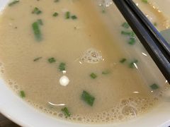 豆浆-金枫锅贴(滨江·凯旋门店)