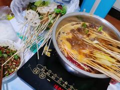 -毛椒火辣重庆火锅串串香(城基路店)