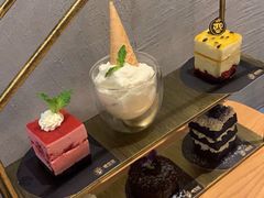 -ZING COFFEE 镜咖啡