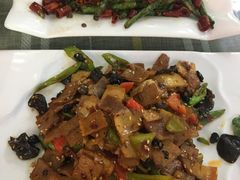 -天天向上素食餐厅(五台山店)