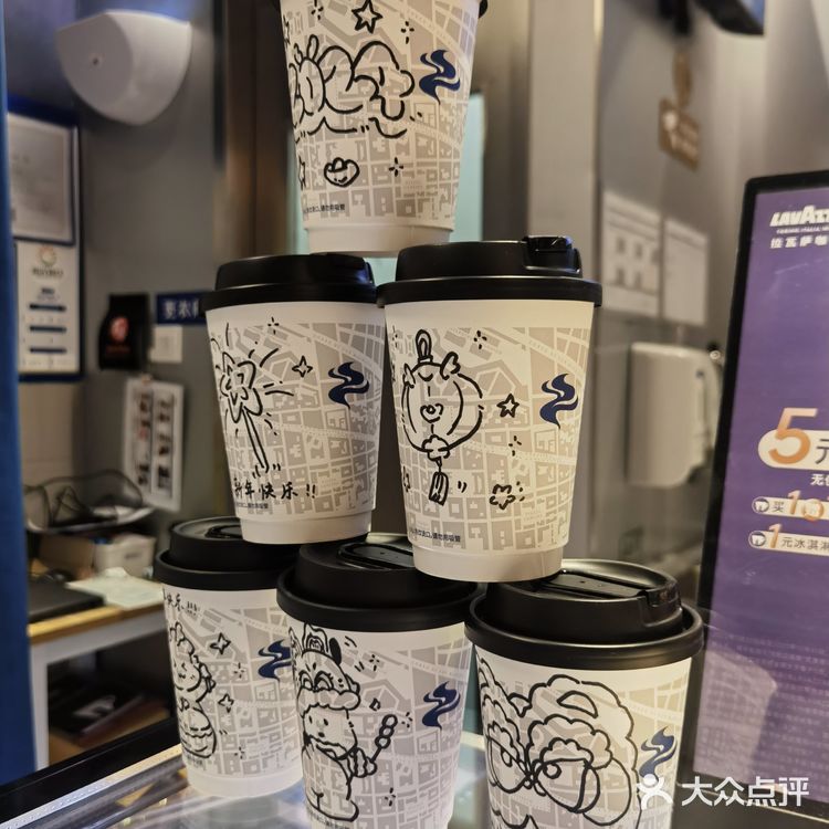 只适合外卖，不是密闭空间，在金安环宇出入口的门口