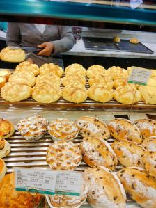 最近疯狂迷恋上了乐资生活,超级爱他家的面包,最最喜欢的还属榴莲大