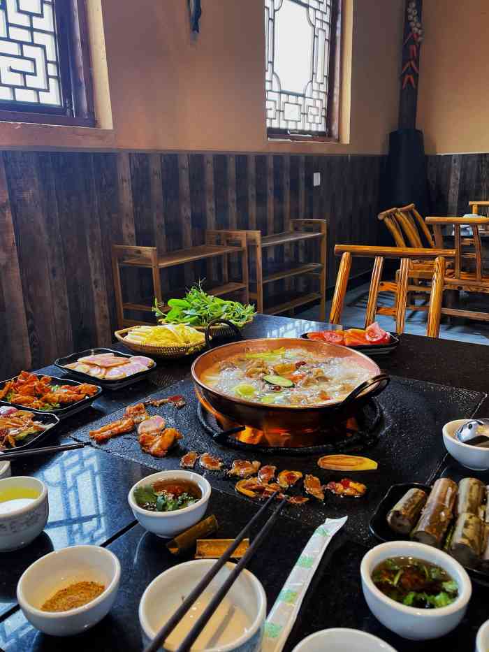 纳西火塘总店-"1,旅拍介绍说打折,味道最好最有特色的p.