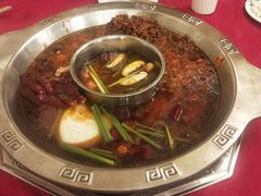-山城年华老火锅(玉林店)