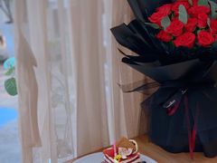 -Mark&Mars Restaurant
