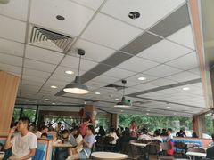 -麦当劳(东方时代广场分店)