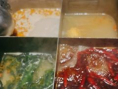 -海底捞火锅鲜切牛肉主题店(长寿路店)