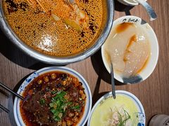 -肖四女乐山跷脚牛肉(世博源店)