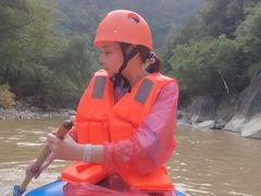 -天台雷峰十里峡谷漂流