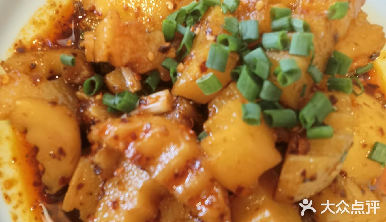 同事第一次来吃这家跷脚牛肉，订了一个双人套餐