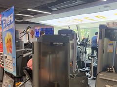 -超鹿运动(达信大厦店)