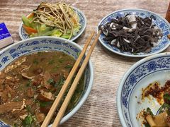 老北京爆肚-门框胡同百年卤煮(新街口店)