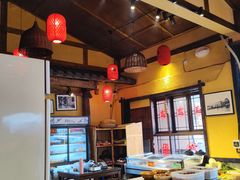 -富正毅三下锅·湘西韵味(天门山索道店)