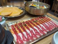 -青瓦餐厅·生鱼片·韩园烤肉(西塔店)