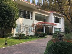 -上海怡沁园度假酒店