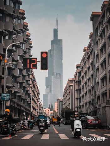 南京拍照|西桥紫峰大厦最佳Ins机位|附调色