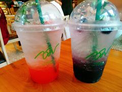 -Chom Cafe and Restaurant