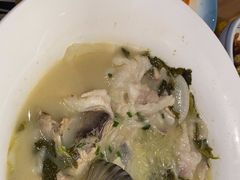 -严记小天府酸菜鱼(西四路店)