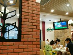大堂-闫府私房菜(经四路万达店)