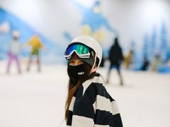 -乔波室内滑雪场