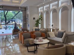 -广州健丽·去眼袋医疗美容机构