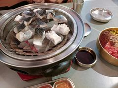 -围炉肉舍丹东海鲜烤肉·烤活鳗(步行街店)