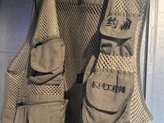 -荒岛实景沉浸密室(江汉路1店)