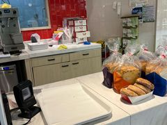 -85度C(生甜甜圈研究工坊·上海平凉店)