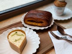 -VERIE BAKEHOUSE