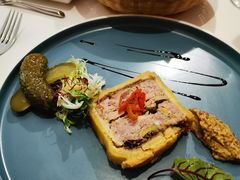 烤鹅肝猪肉派配蜂蜜芥末籽酱-塞纳河法国餐厅(意式风情街店)