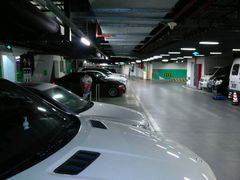 -恒基688广场-停车场