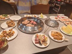 -黑金·寻焰自助百汇·烤肉·火锅(中街店)