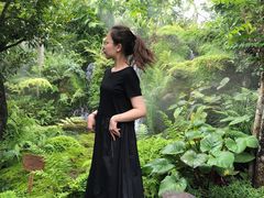 -Chom Cafe and Restaurant