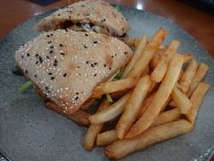 -12 Rocks Beach Bar Cafe