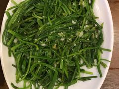 -小厨子私房菜·云南美食店