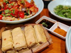 -老滇山寨•云南特色菜•地方菜•民族风情歌舞表演(金碧店)