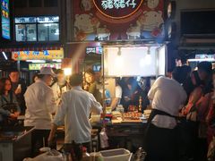 -六合夜市