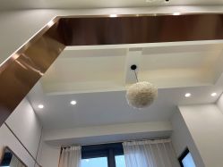 -V8潮牌·接发烫染连锁